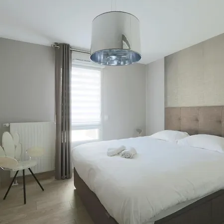 Lounge T3# Garedetours #standing Apartment *