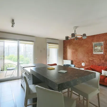 Apartment Lounge T3# Garedetours #standing *
